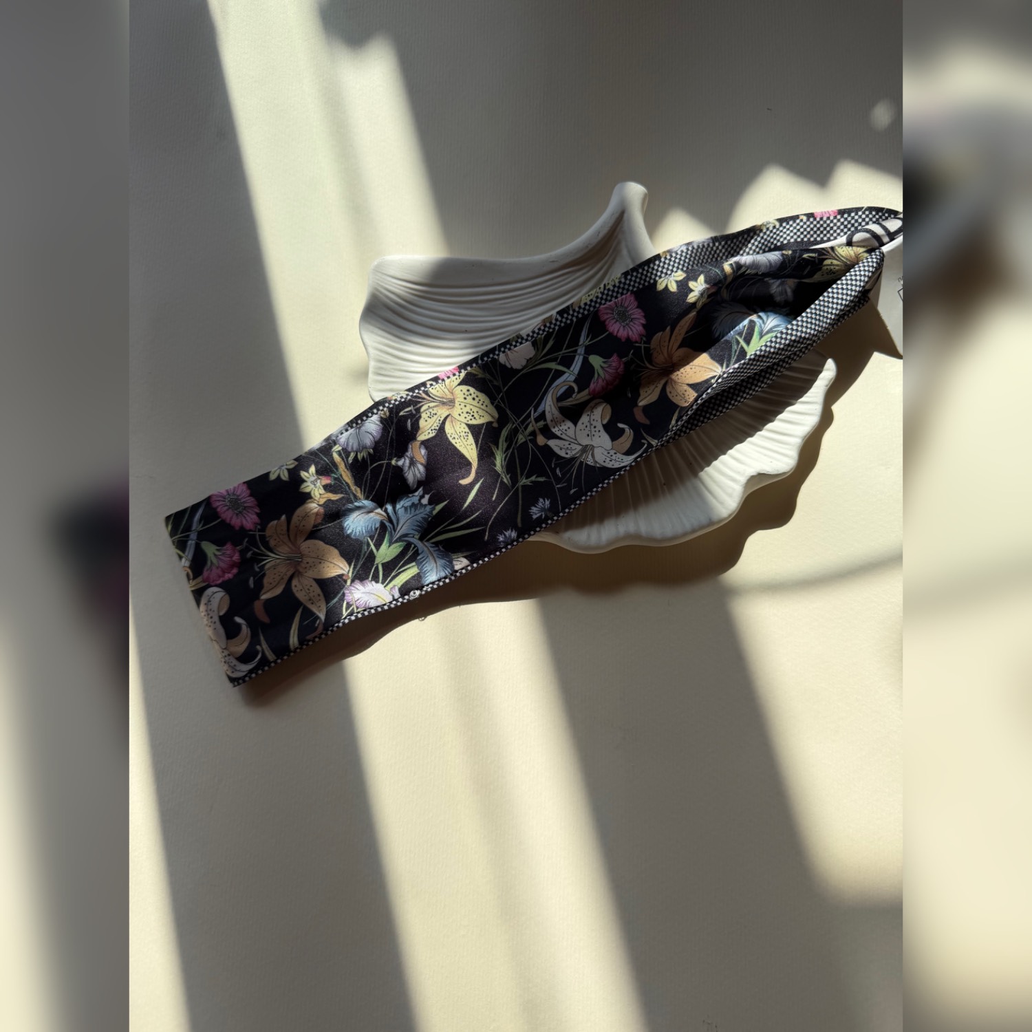 بند عینک ساتن طرح گل